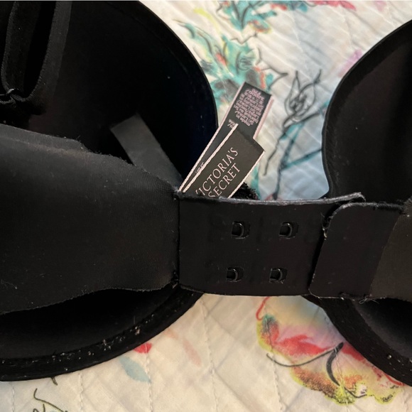 Victoria’s Secret bra - Picture 2 of 3